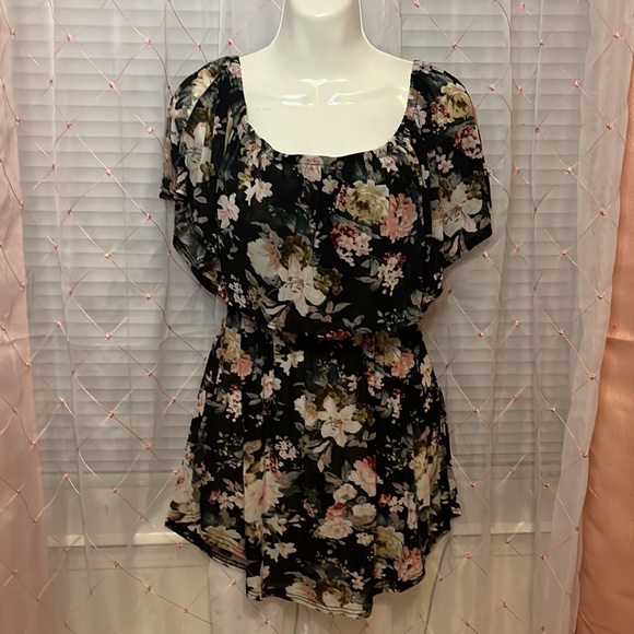 🌷Floral Dress🌷Size M🌷 - Picture 1 of 6